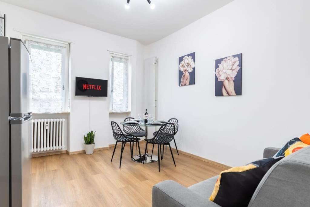 Apartment Turindora Bagian luar foto